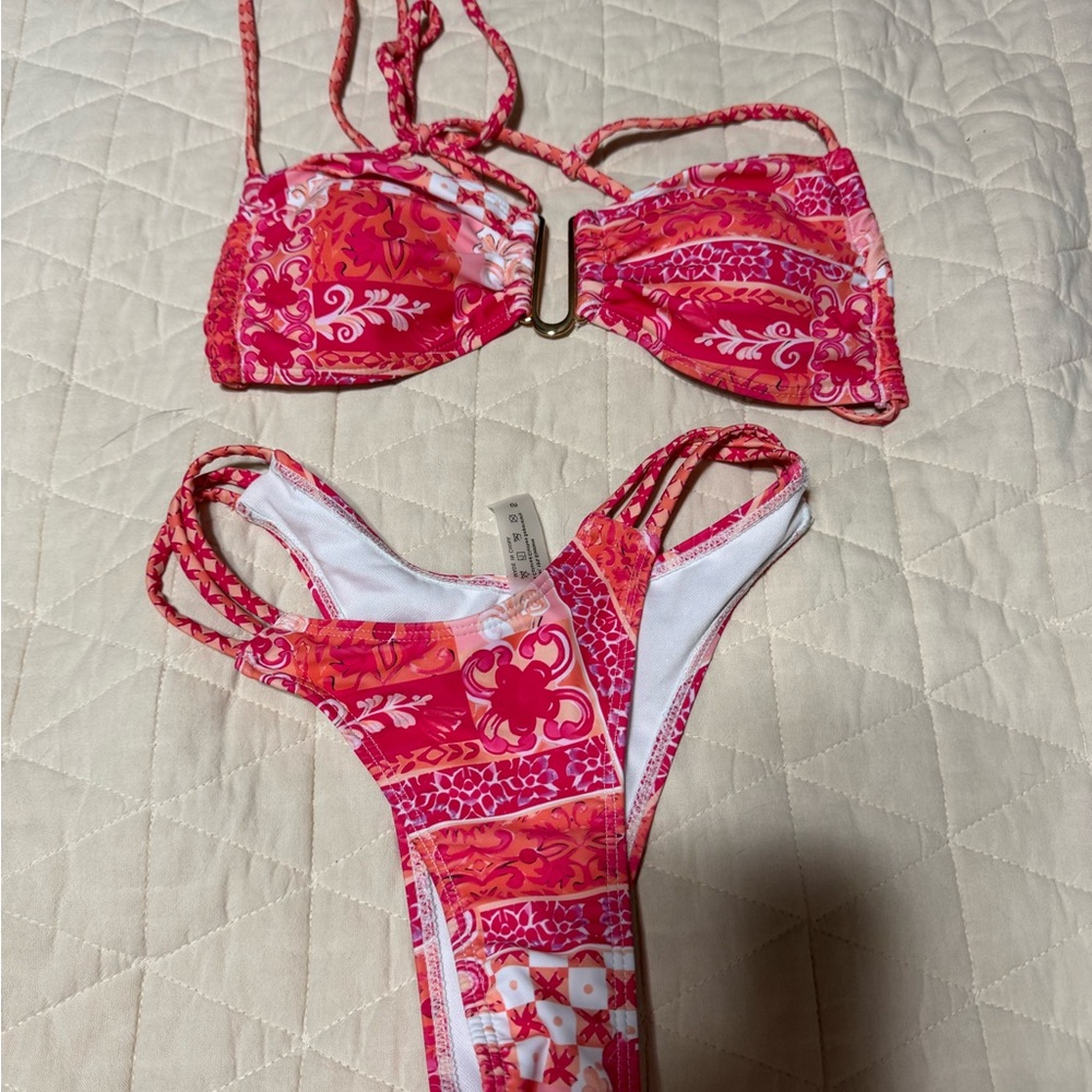Set of 2 bikinis